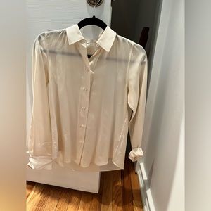 Marc Jacobs button down ivory silk blouse. Size US 2